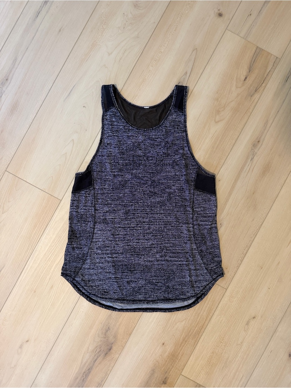 Lululemon Women’s Athletic Top- Heathered Black